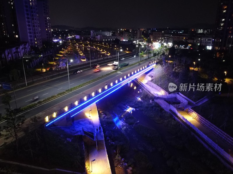 广东东莞：清溪河沿岸夜景