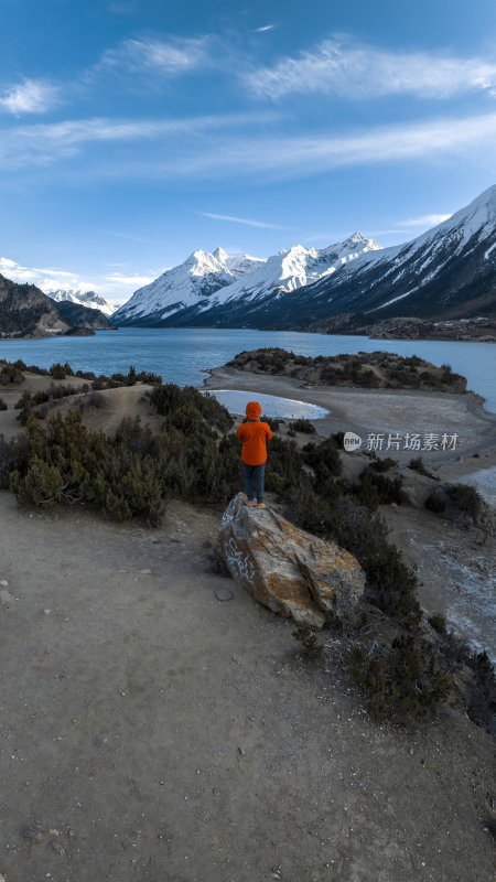 西藏昌都然乌湖来古雪山冰湖高空航拍