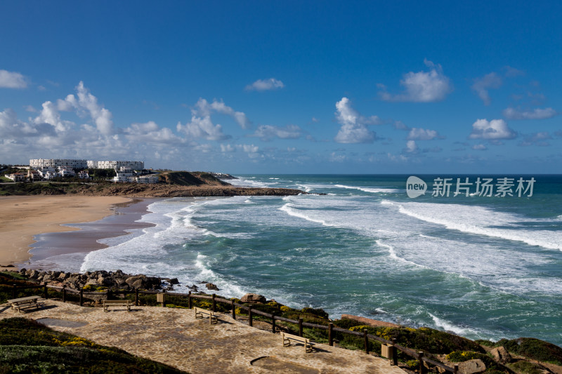 波涛汹涌的大海