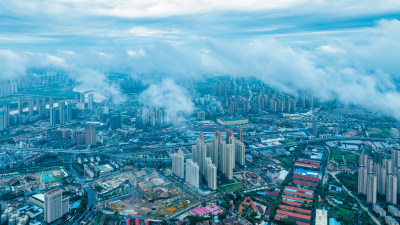 湖北武汉硚口区阴云天气城市航拍