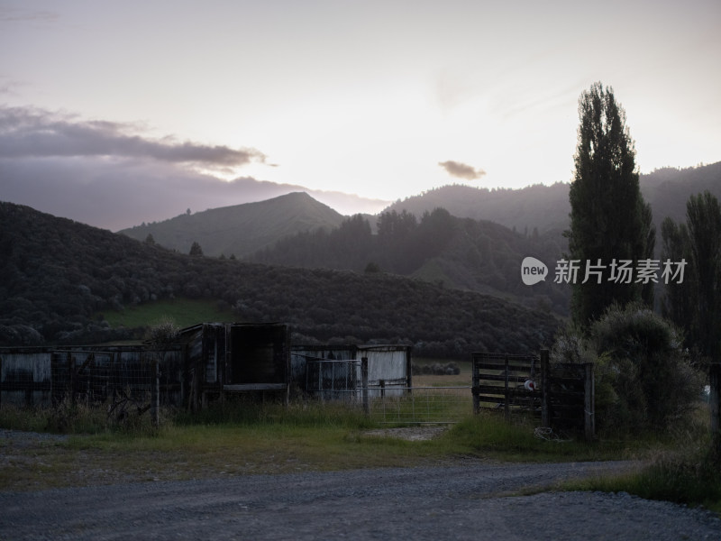 新西兰深山里的农场