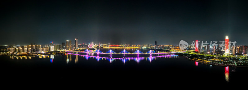 南昌朝阳大桥夜景航拍全景图