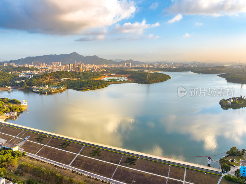 深圳市宝安区石岩水库航拍