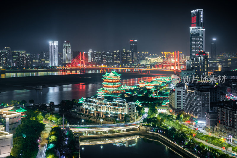 从赣江对岸拍摄的南昌滕王阁夜景