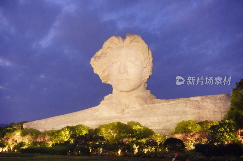 长沙橘子洲头毛泽东雕像夜景