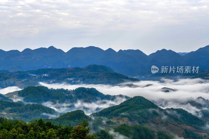 重庆酉阳：石门山的清晨