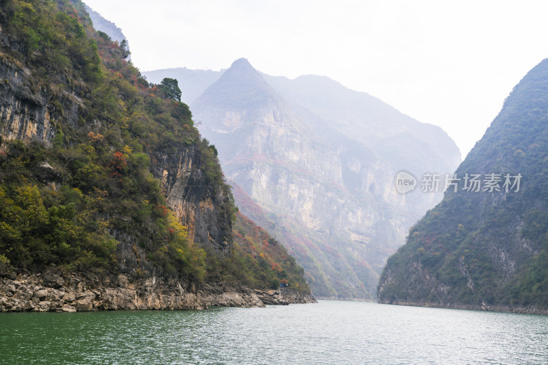 重庆市巫山县大宁河小三峡山川峡谷秋景