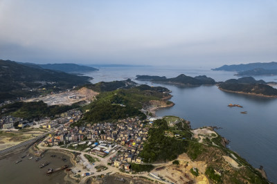 海上岛屿自然风光航拍