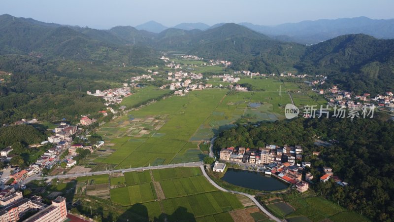 广东广州：航拍增城区正果镇城市风光