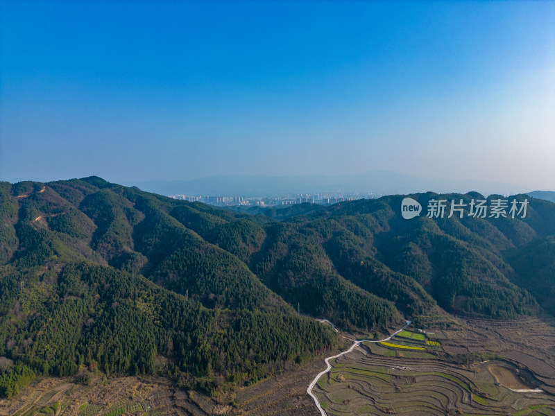 山川农田美丽乡村航拍摄影图