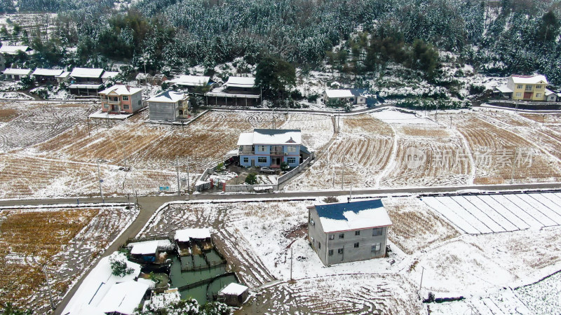 冬天农田农业种植雪景航拍图