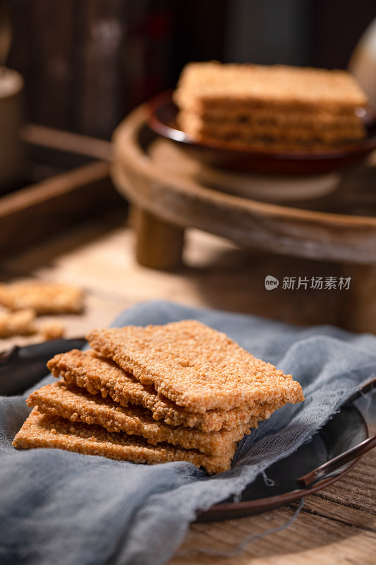 米酥锅巴薄脆饼干休闲零食