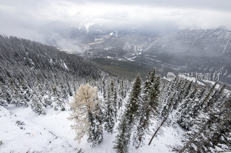 雪山观景台及加拿大景观