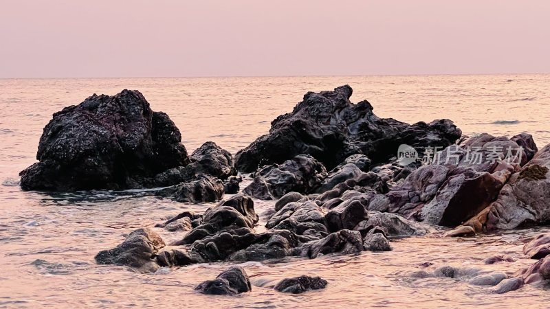 水平面礁石海洋