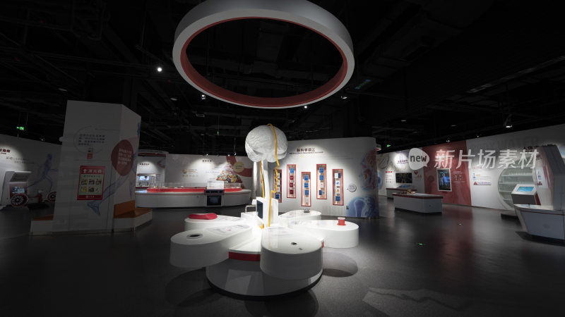 科技展览厅内展品展示