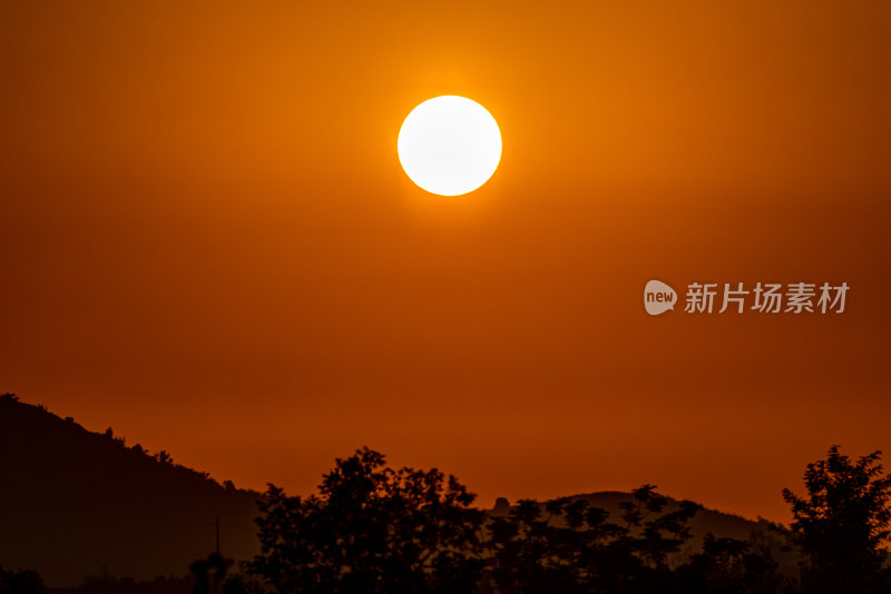 乡村田野日出自然景观