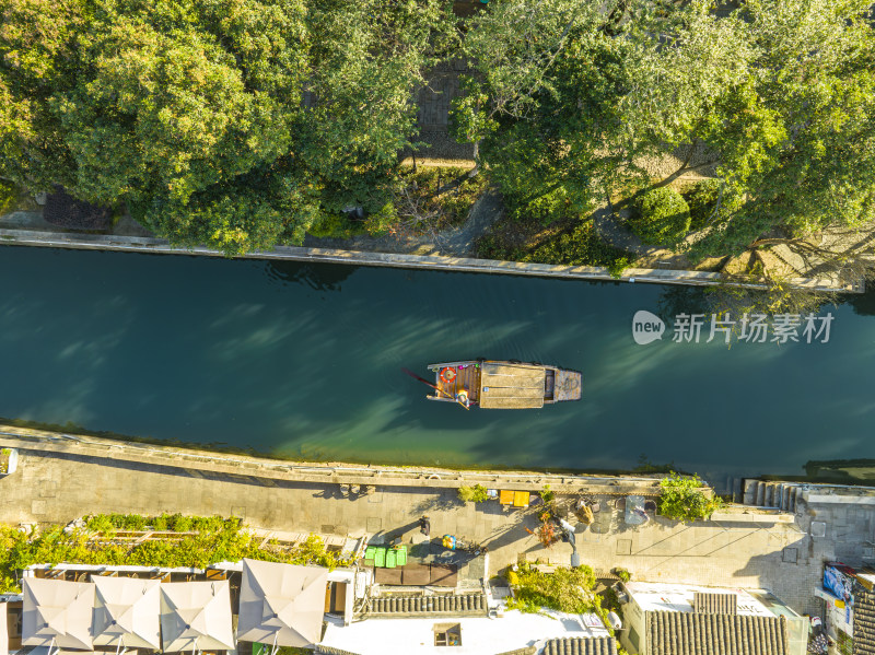 航拍晴天的苏州平江路果冻河