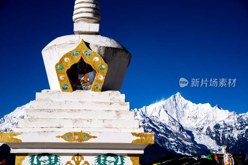 云南怒江梅里雪山风光