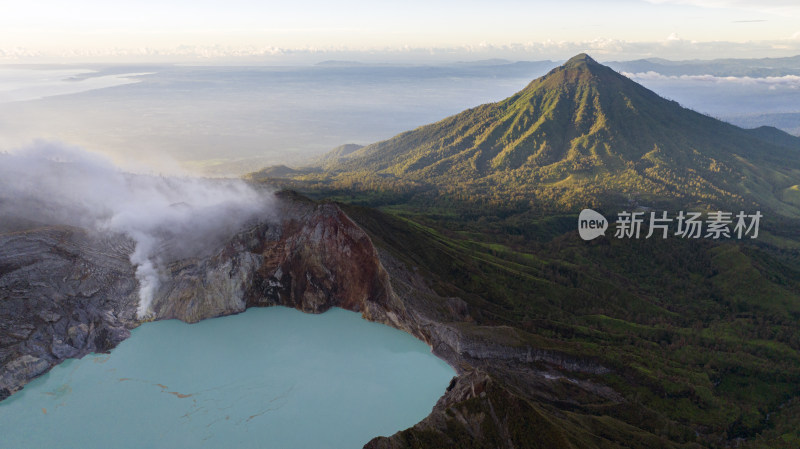 印尼东爪哇岛ljen火山全景航拍