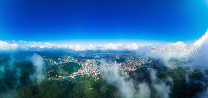 辽宁本溪城市航拍云海全景