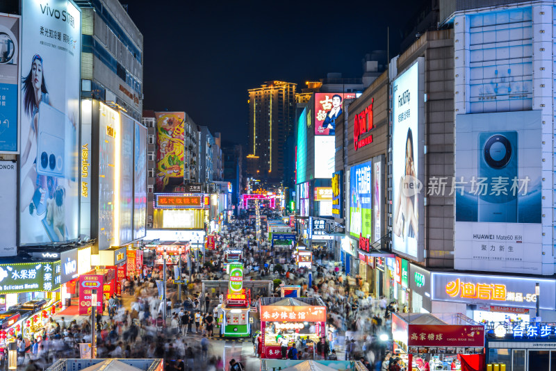 青岛台东步行街夜景夜晚延时