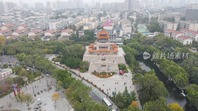 航拍山东济南地标解放阁