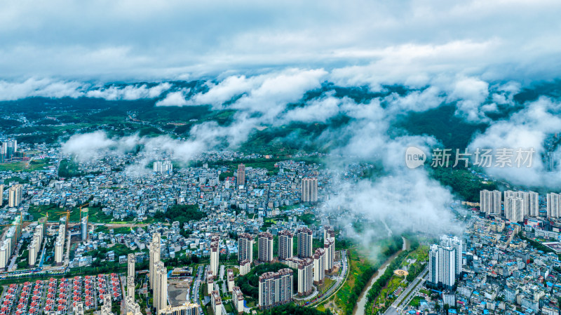 湖北恩施利川市阴天云层向下俯拍