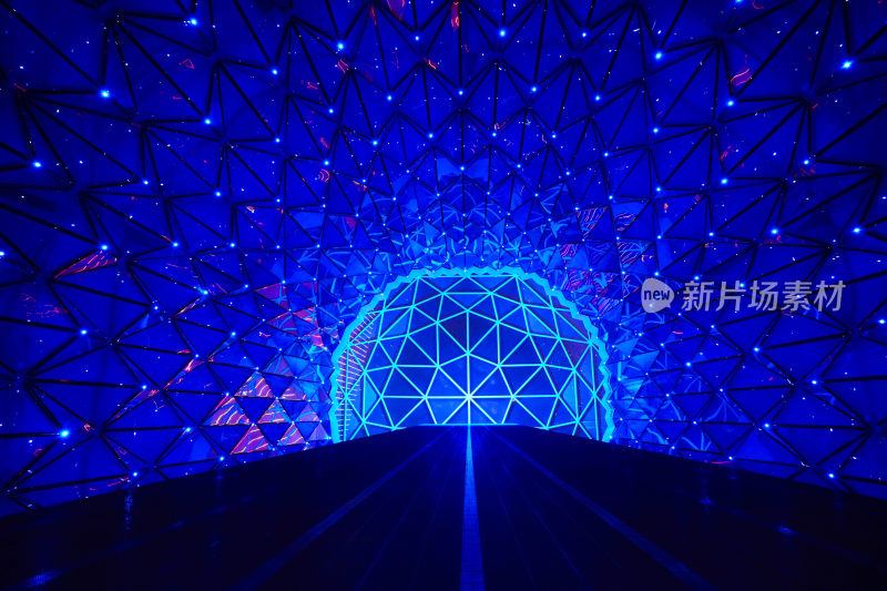 蓝色几何灯光艺术空间
