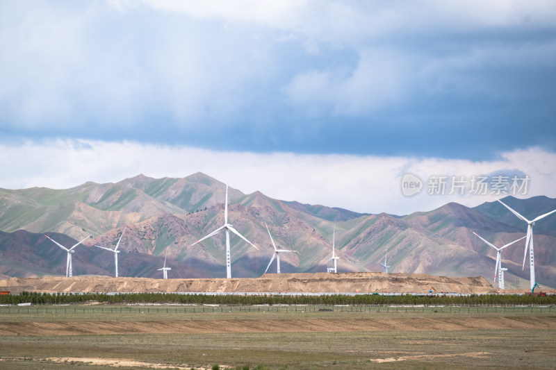 夏日，新疆赛里木湖国家级风景名胜区风光