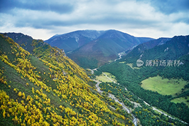 甘肃武威天柱县冰沟河景区