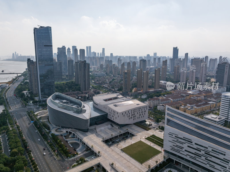 江西南昌新图书馆建筑蓝调夜景高空航拍