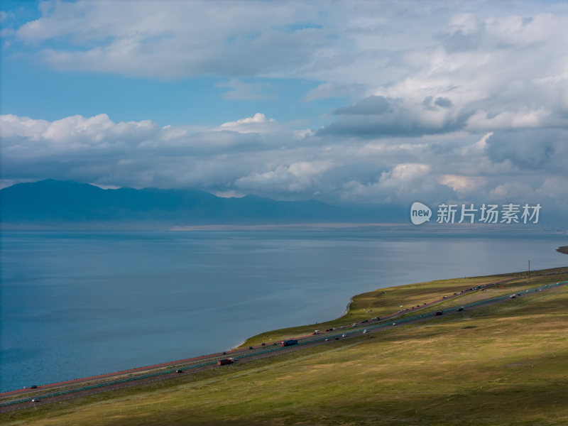 新疆赛里木湖 森林树木草地