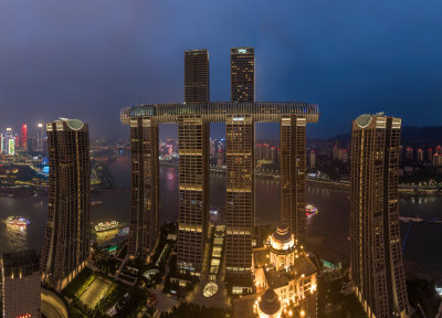 重庆朝天门来福士办公楼商场日落夜景航拍