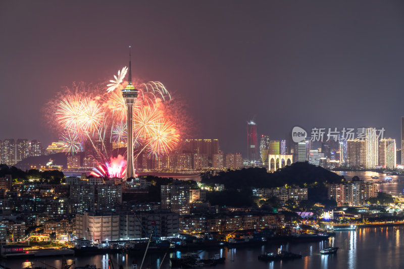 澳门半岛新葡京澳门塔CBD夜景烟花秀