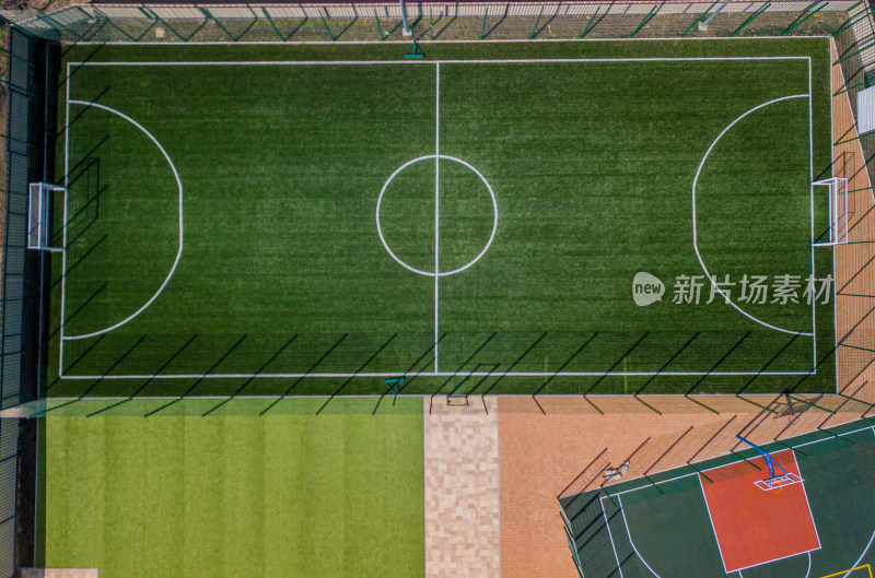 航拍足球场及周边场地
