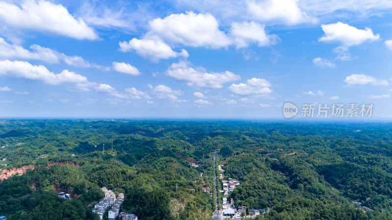 大好河山蓝天白云航拍图