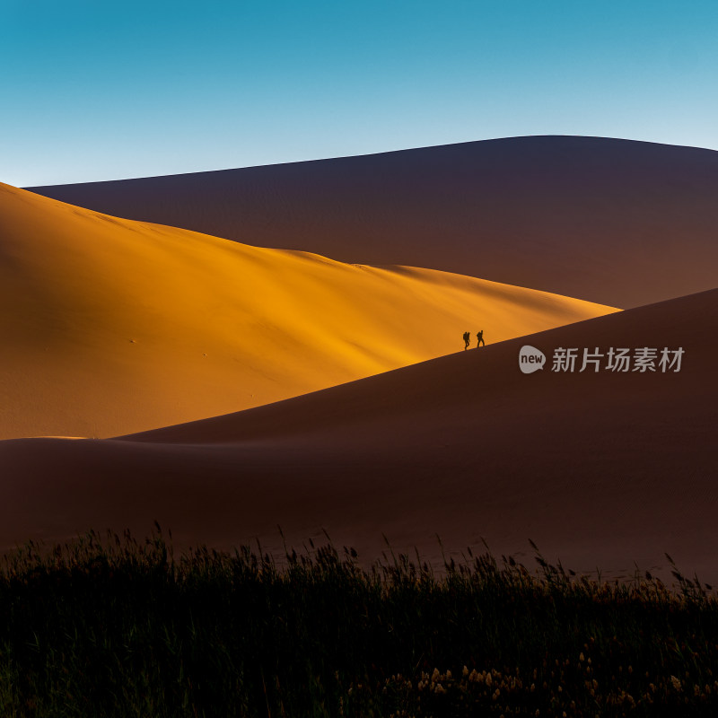 敦煌鸣沙山