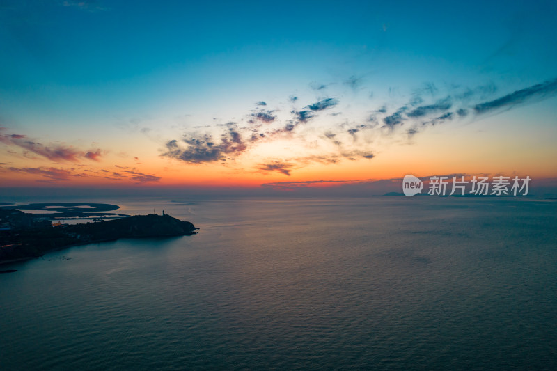 海上夕阳晚霞航拍摄影图