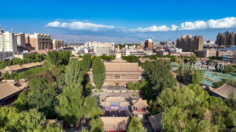 甘肃张掖大佛寺历史文化古建筑航拍