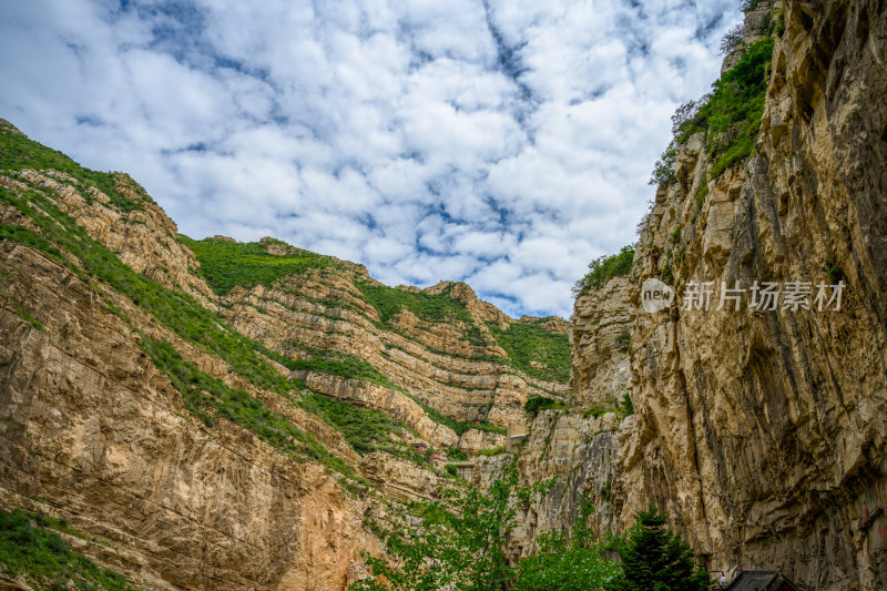 山西省大同市浑源县恒山山脉自然风光