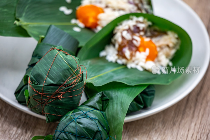 中国传统节日端午节包粽子美食