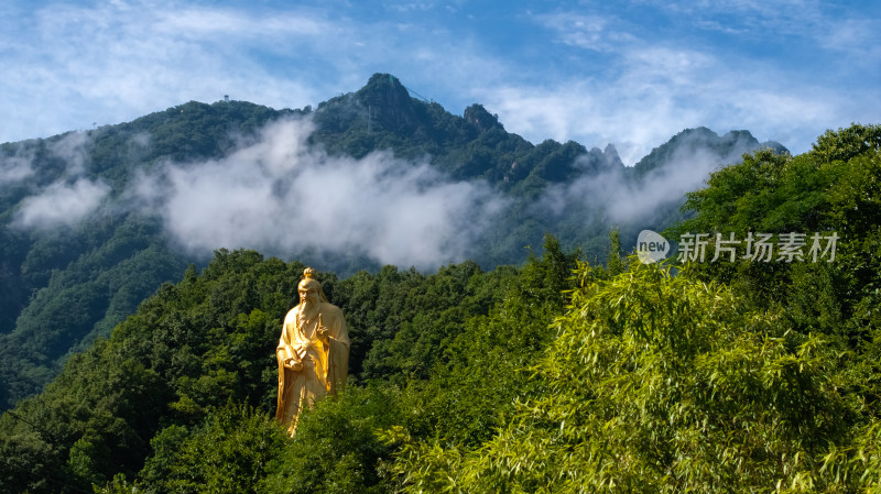 洛阳老君山景区老子雕像