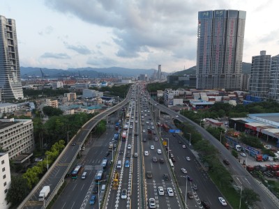 高架桥深圳盐田堵车