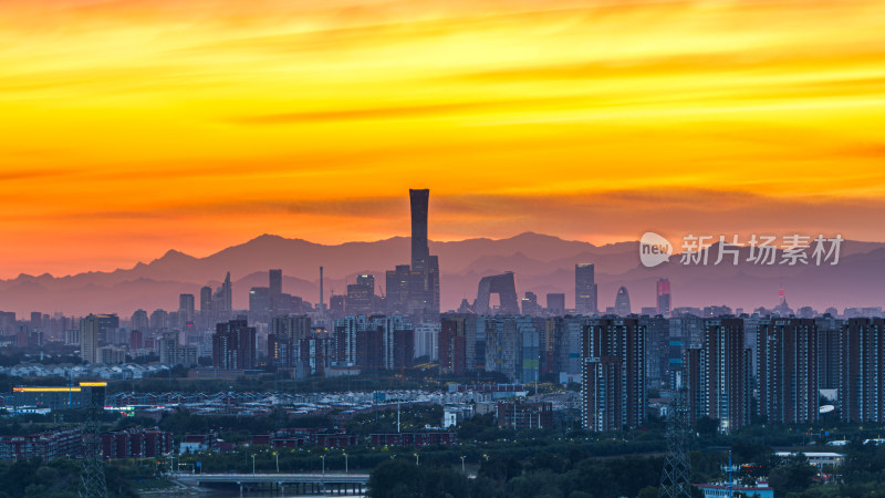 北京黄昏下壮观的城市建筑全景