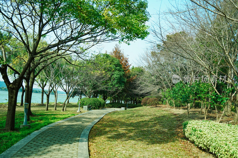 苏州石湖景区景观小路