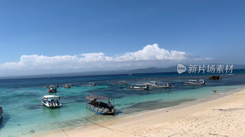 印尼巴厘岛海边沙滩游艇码头