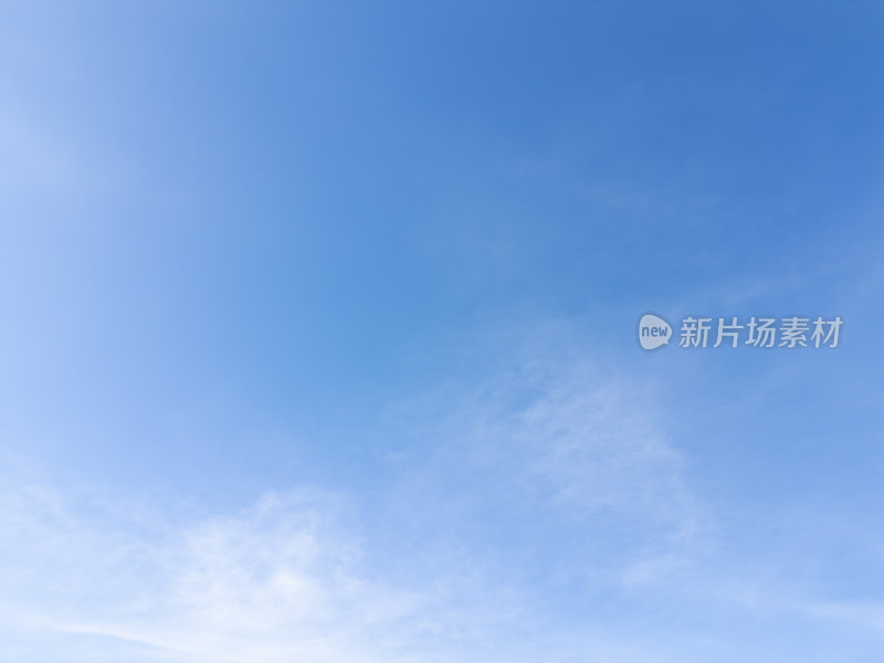 无人机高空航拍的天空