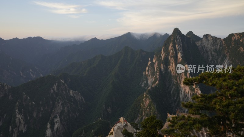 陕西华山山顶的风光