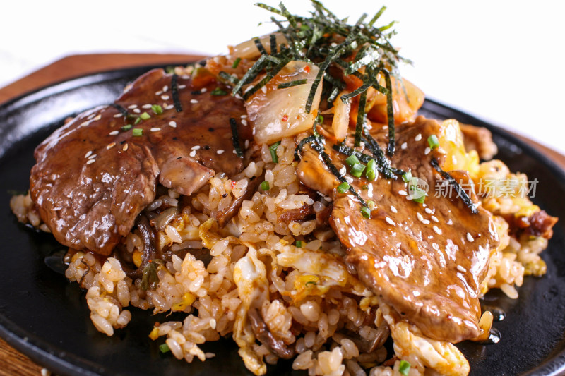 铁板牛肉炒饭