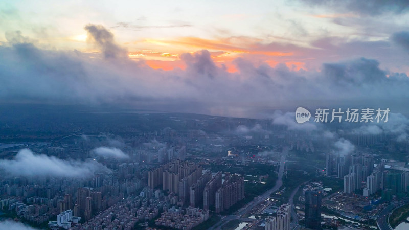 汕头城市云海彩霞日出航拍图